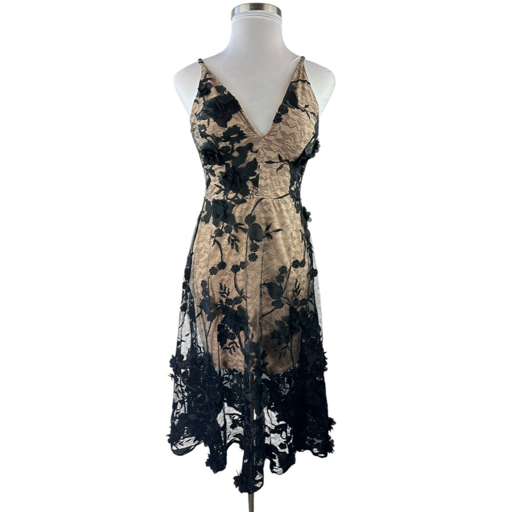 Dress the Population Audrey 3D Embroidered Fit & Flare Dress Women's Size Medium - Picture 2 of 16